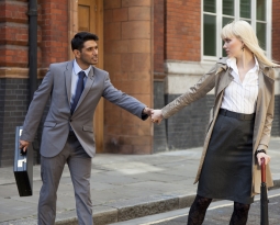 5 Reps to Flex Your INNER VOICE Muscle in a New Relationship